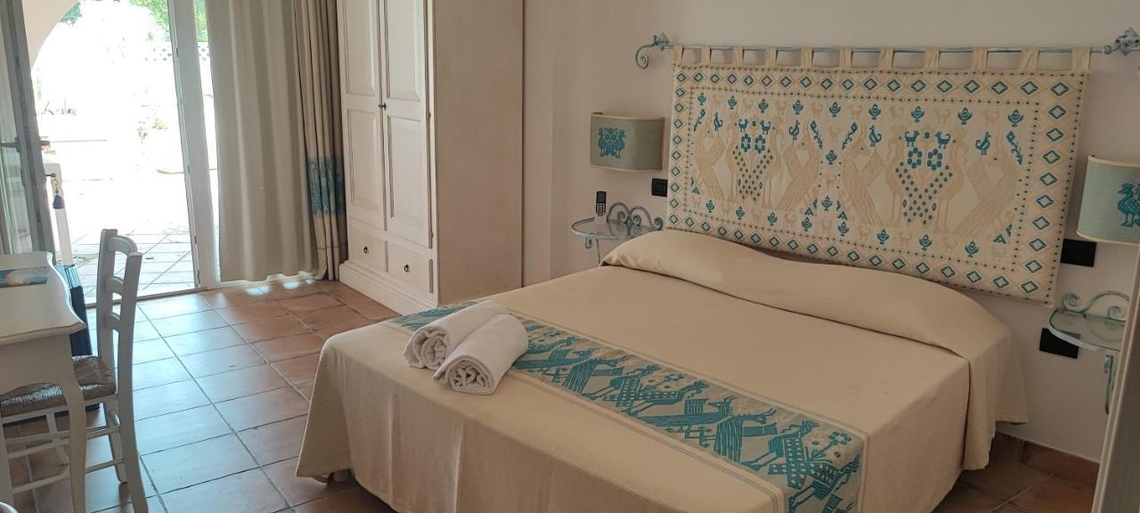 Hotel Altura Villasimius Bagian luar foto